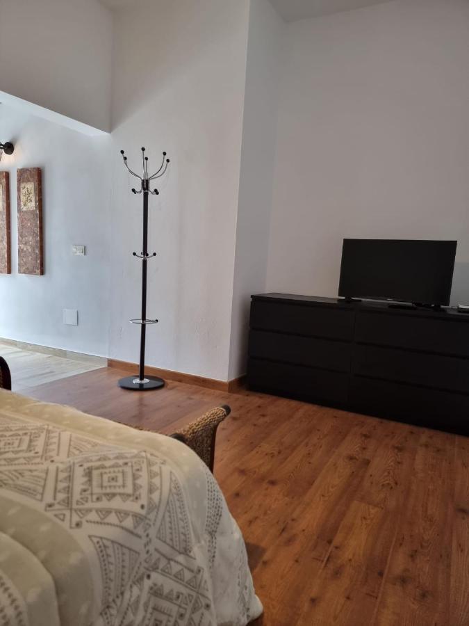 Alunita & Pirita, Habitacion Con Jardin, Terraza Y Wifi En Zona Tranquila Y Centrica Nazaret Esterno foto