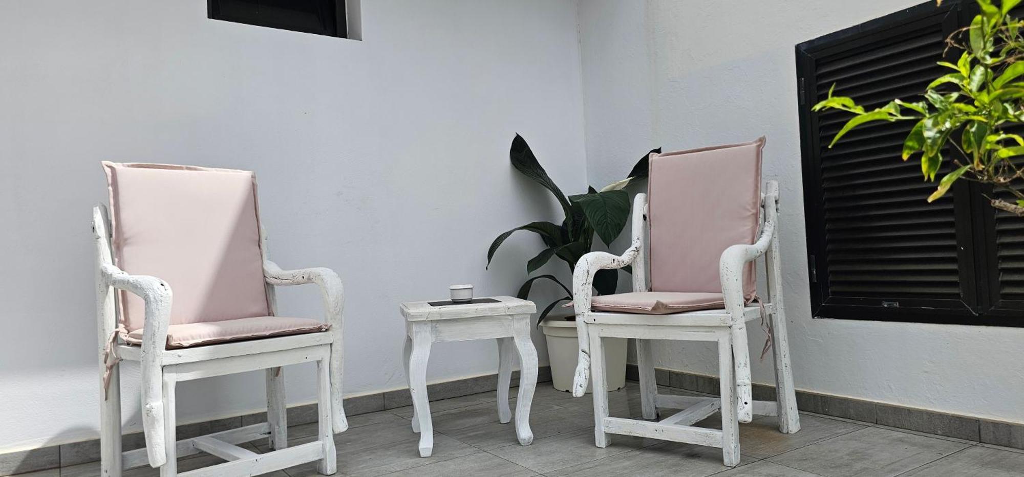 Alunita & Pirita, Habitacion Con Jardin, Terraza Y Wifi En Zona Tranquila Y Centrica Nazaret Esterno foto